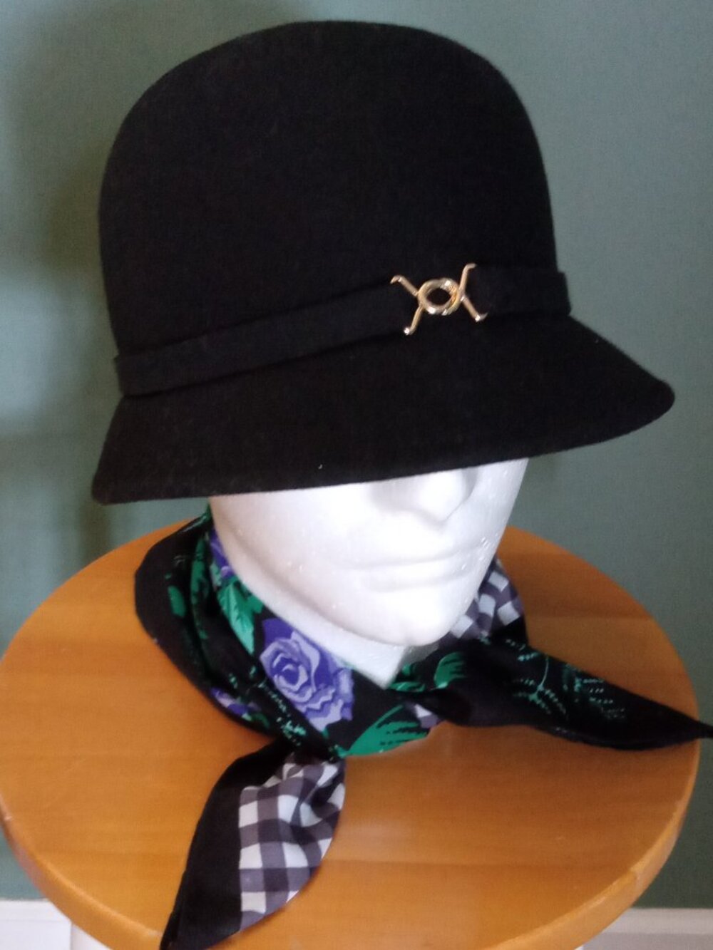 Black 100% Wool Flapper Style Cloche Hat w/Gold Tone Ornament